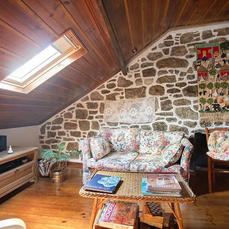 Casa Do Largo Holiday home Mendiga