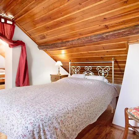 Casa Do Largo Holiday home Mendiga