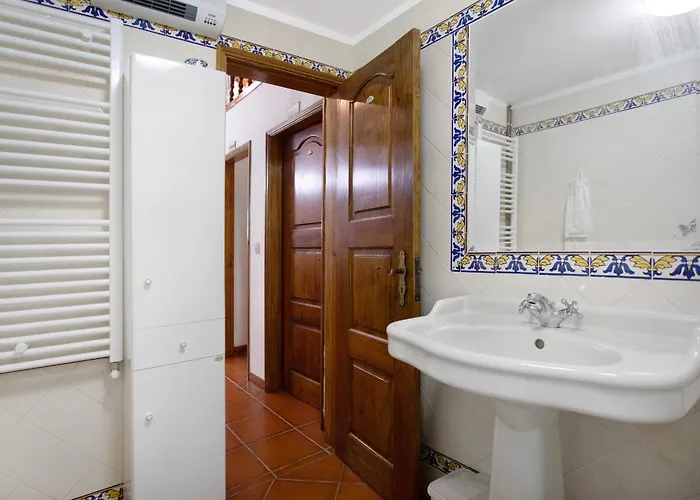 Дом отдыха Casa Do Largo Mendiga