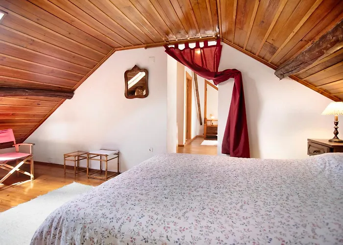 Casa Do Largo Дом отдыха Mendiga